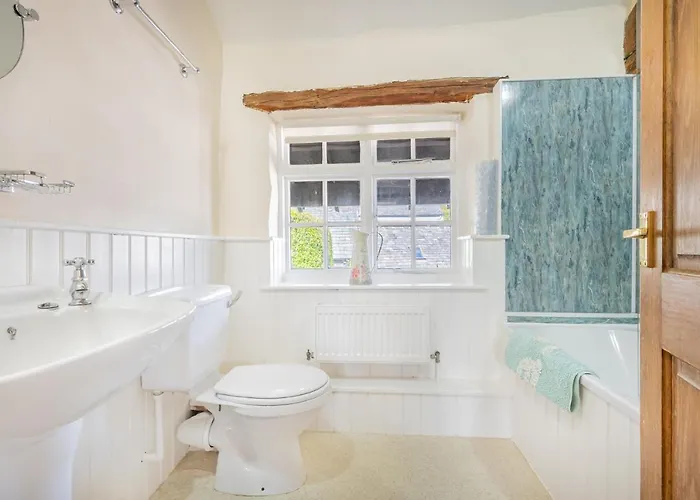 Farmhouse Cottage Apartment